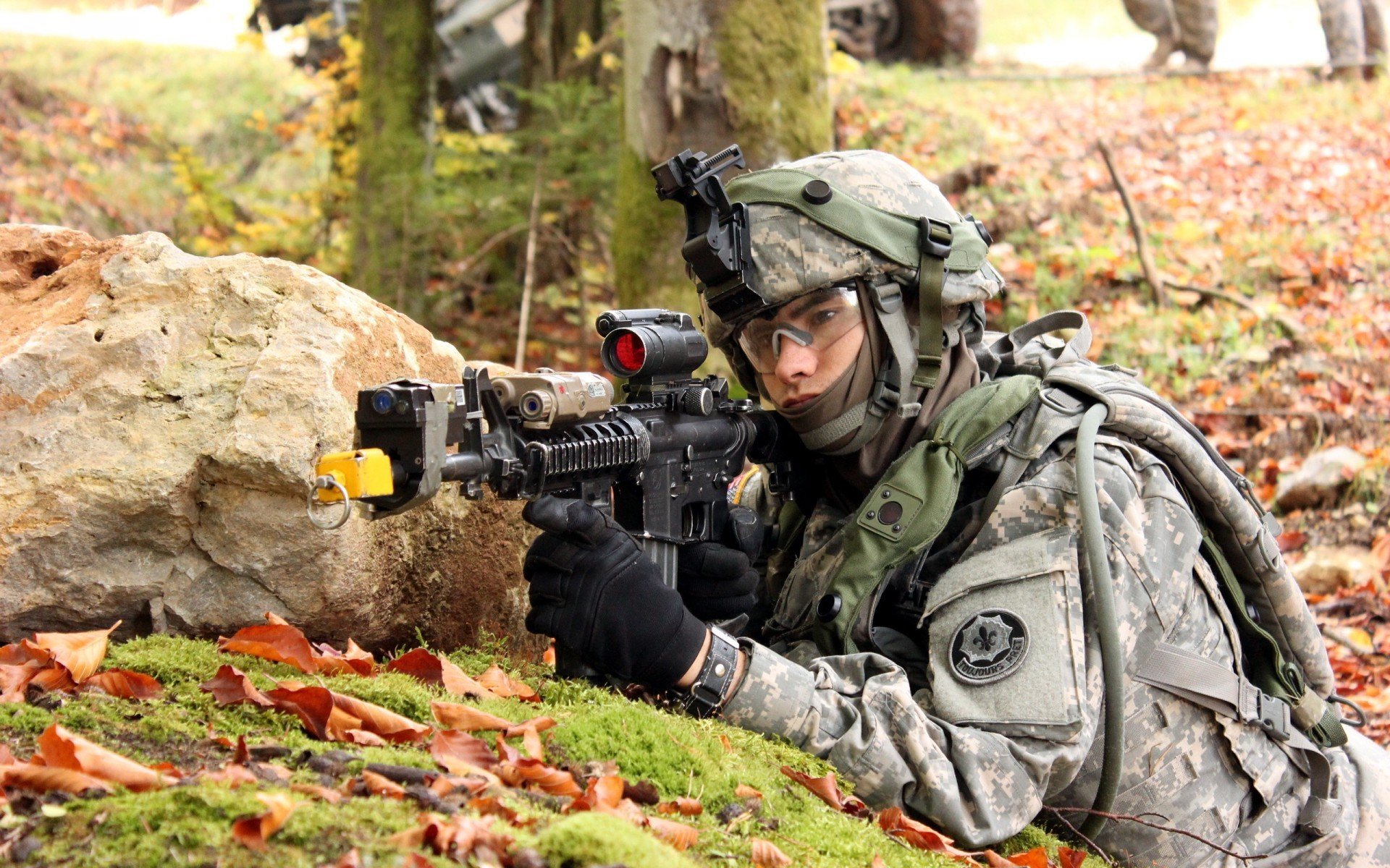 “未来赛车：新能源动力带来的速度革命”，未来能源汽车