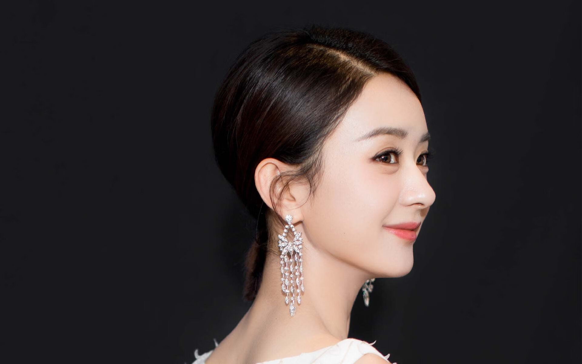 九游网游官网-巴黎圣日耳曼引进新门将，实力再升级，巴黎圣日耳曼新帅