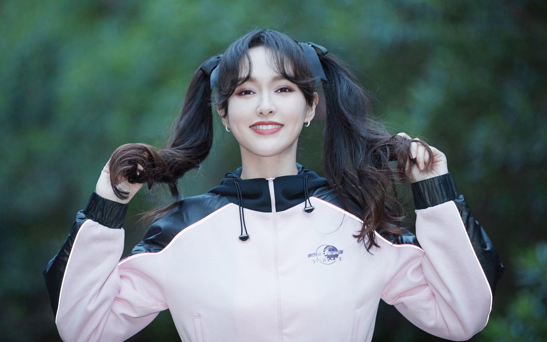 库里客串解说展现不一样的篮球智慧,库里篮球比赛解说